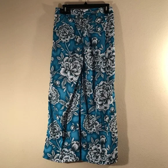 Floral Blue Women's Pants - Picture 15 of 16